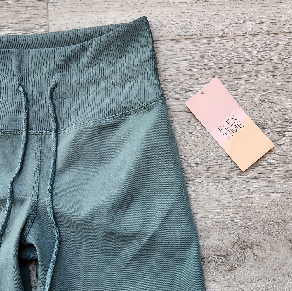 Flex Time by Thrive Societe Sage Green  Drawstring Leggings Womens Medium Yoga - Picture 2 of 9